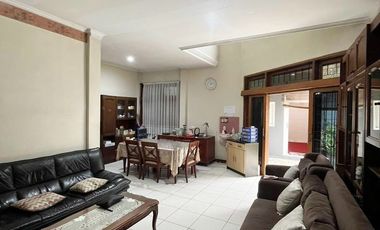 DIJUAL RUMAH TERAWAT DI AREA REGOL BKR BANDUNG TENGAH