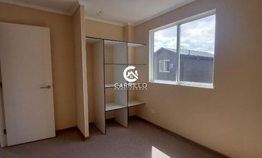 Arrendamos luminosa casa en condominio Brisas de Labranza