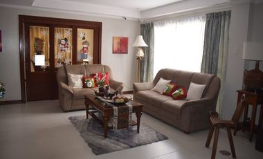 4 Bedroom House and lot with swimming pool in Maria Luisa  @php230k