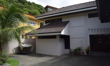 4 Bedroom House and lot with swimming pool in Maria Luisa  @php230k