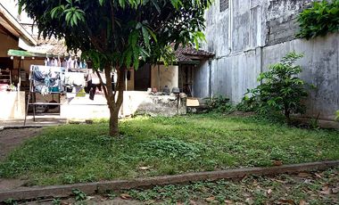 Rumah Klasik Halaman Luas dekat Malioboro