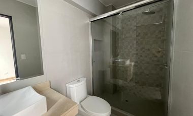 Vendo Amplio Flat de Estreno con Areas Comunes Ubicacion Centrica Chacarilla