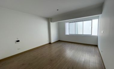 Vendo Amplio Flat de Estreno con Areas Comunes Ubicacion Centrica Chacarilla