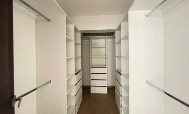 Vendo Amplio Flat de Estreno con Areas Comunes Ubicacion Centrica Chacarilla