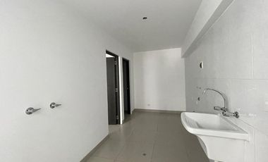 Vendo Amplio Flat de Estreno con Areas Comunes Ubicacion Centrica Chacarilla