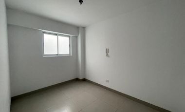 Vendo Amplio Flat de Estreno con Areas Comunes Ubicacion Centrica Chacarilla