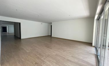 Vendo Amplio Flat de Estreno con Areas Comunes Ubicacion Centrica Chacarilla