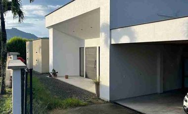 Renta de Casa Campestre en sector Combia, Pereira