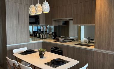 The Residences at Sheraton 1BR Corner Sea Hotel View Parking Mactan