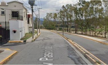 COHC (EMB) CASA EN VENTA DE CONTADO EN HUEHUETOCA EDO MEX