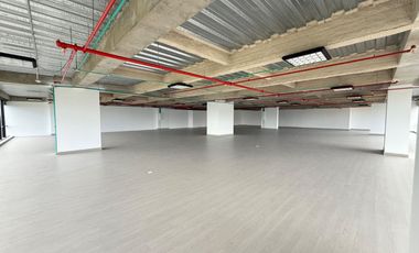 ARRIENDO OFICINA 584M2