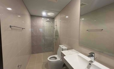 Park Mckinley West 2 Bedroom newly turnover fully furnished