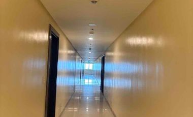 Park Mckinley West 2 Bedroom newly turnover fully furnished