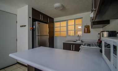 Casa amueblada en Senderos del Lago, vista al lago de Chapala y la montaña