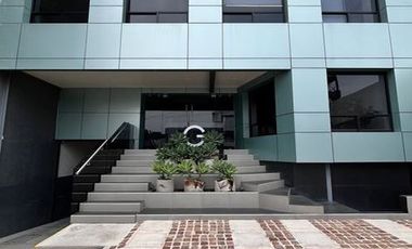 Edificio en Renta en Vista Dorada, Querétaro - 5 Niveles Ideales para Oficinas o Negocios