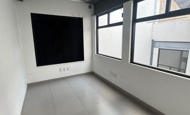 Edificio en Renta en Vista Dorada, Querétaro - 5 Niveles Ideales para Oficinas o Negocios