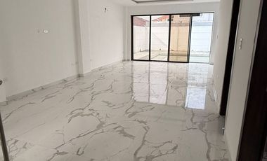 Se Vende Casa En El Condado de Vicollinci