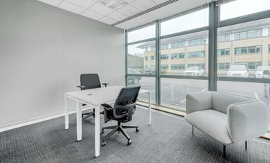 Alquiler de oficina comercial para 2 personas en Bogota, Tequendama.