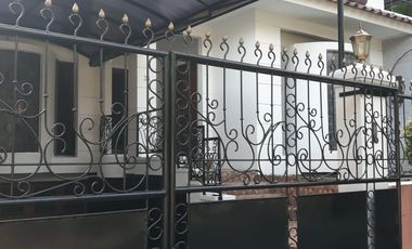 Rumah Hitung Tanah di Gedung Hijau Pondok Indah, 150 m ke Jalan Raya Utama