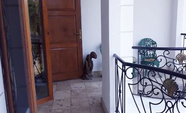 Rumah Hitung Tanah di Gedung Hijau Pondok Indah, 150 m ke Jalan Raya Utama