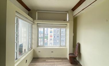 Penthouse in Makati for Lease at The Kingswood Condominium