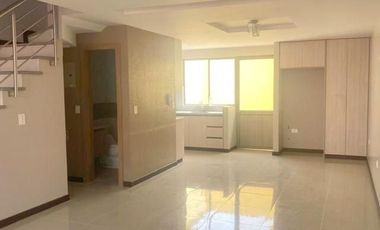 Flamante villa por estrenar en alquiler sector Misicata