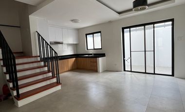 FOR RENT Paranaque BF Homes Nortwest. Dakar St. Modern Townhaus 3bedooms park
