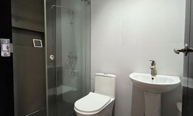 FOR RENT Paranaque BF Homes Nortwest. Dakar St. Modern Townhaus 3bedooms park