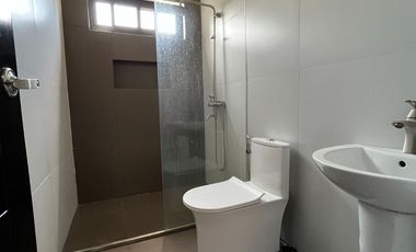 FOR RENT Paranaque BF Homes Nortwest. Dakar St. Modern Townhaus 3bedooms park
