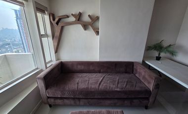 2-BR w/ Maids Room Fully Furnished Condo 92 sqm Manila Bay near MOA