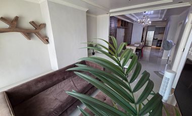 2-BR w/ Maids Room Fully Furnished Condo 92 sqm Manila Bay near MOA