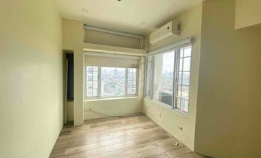 For Sale 4 BR Penthouse Unit with Beautiful View at Kingswood La Paz, Makati