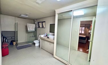 GREAT DEAL!! VALLE VERDE 1: House For Sale, Lot 443 sqm, Floor 400 sqm, 3BR Plus Den, P120M