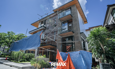 3 Storey House for Sale in Mckinley Hill Village, Taguig City