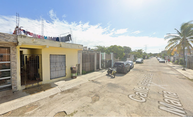Casa en Calle Islas de Sta. María, Playa del Carmen, Q.R. ¡No créditos!
