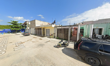 Casa en Calle Islas de Sta. María, Playa del Carmen, Q.R. ¡No créditos!