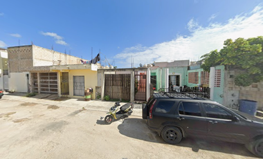 Casa en Calle Islas de Sta. María, Playa del Carmen, Q.R. ¡No créditos!