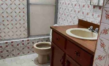 UNICA OPORTUNIDAD CASA PARA REMODELAR 218 m2. LA CAROLINA