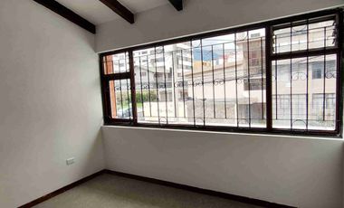 UNICA OPORTUNIDAD CASA PARA REMODELAR 218 m2. LA CAROLINA