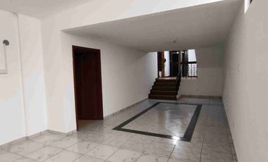 UNICA OPORTUNIDAD CASA PARA REMODELAR 218 m2. LA CAROLINA