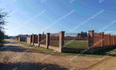 VENDO HERMOSA PARCELA  con QUINCHO/ PISCINA Y PERIMETRAL en talagante
