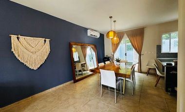 Hermosa casa en renta en la Joya residencial