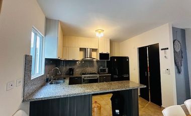 Hermosa casa en renta en la Joya residencial