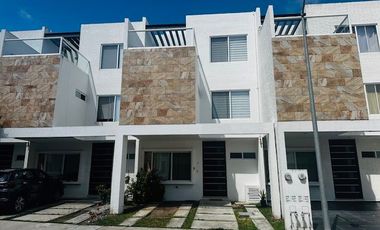 Hermosa casa en renta en la Joya residencial