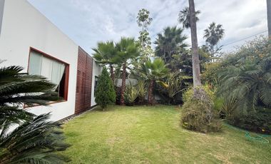 Vendo Hermosa Casa 2 Plantas en La Encantada de Villa