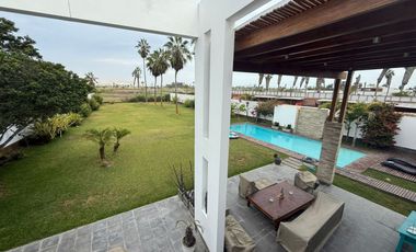 Vendo Hermosa Casa 2 Plantas en La Encantada de Villa