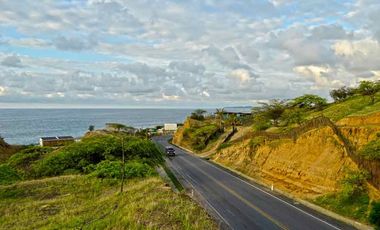 TERRENO CON DOMO NATURAL EN MANCORA
