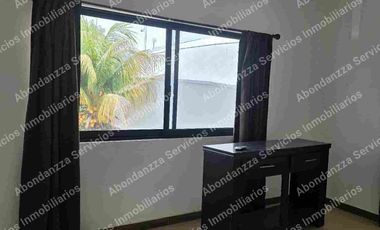 Casa en renta en Salagua, Manzanillo, Colima
📍 A dos cuadras de Av. Elías Zamora – Zona con excelente ubicación