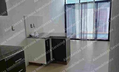 Casa en renta en Salagua, Manzanillo, Colima
📍 A dos cuadras de Av. Elías Zamora – Zona con excelente ubicación