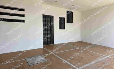 Casa en renta en Salagua, Manzanillo, Colima
📍 A dos cuadras de Av. Elías Zamora – Zona con excelente ubicación